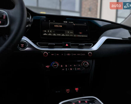 Белый Киа Niro, объемом двигателя 0 л и пробегом 113 тыс. км за 17800 $, фото 50 на Automoto.ua