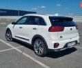 Білий Кіа Niro, об'ємом двигуна 1.6 л та пробігом 40 тис. км за 26000 $, фото 6 на Automoto.ua