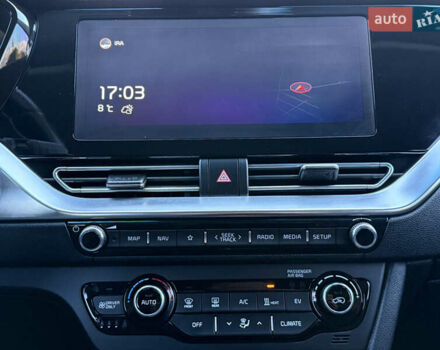 Белый Киа Niro, объемом двигателя 0 л и пробегом 80 тыс. км за 17800 $, фото 53 на Automoto.ua