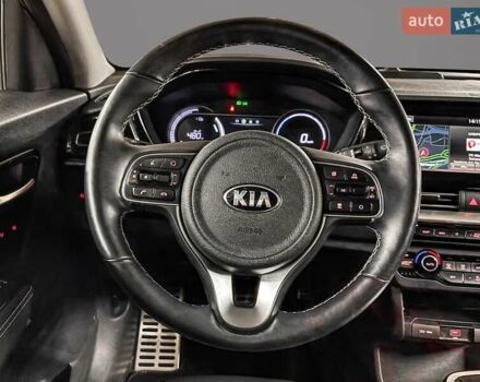 Белый Киа Niro, объемом двигателя 0 л и пробегом 129 тыс. км за 20032 $, фото 15 на Automoto.ua