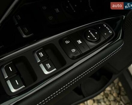 Белый Киа Niro, объемом двигателя 0 л и пробегом 38 тыс. км за 24700 $, фото 5 на Automoto.ua