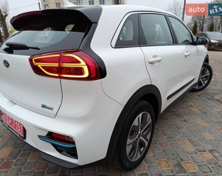 Белый Киа Niro, объемом двигателя 0 л и пробегом 34 тыс. км за 19999 $, фото 28 на Automoto.ua