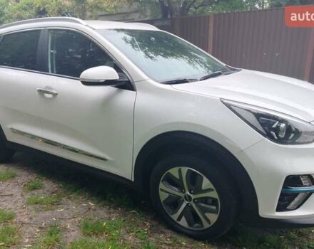 Білий Кіа Niro, об'ємом двигуна 0 л та пробігом 75 тис. км за 19700 $, фото 47 на Automoto.ua