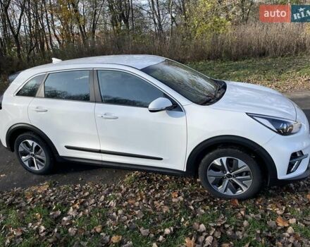 Белый Киа Niro, объемом двигателя 0 л и пробегом 96 тыс. км за 16800 $, фото 26 на Automoto.ua