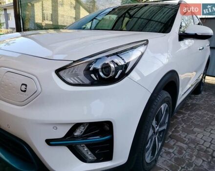 Білий Кіа Niro, об'ємом двигуна 0 л та пробігом 75 тис. км за 19700 $, фото 37 на Automoto.ua