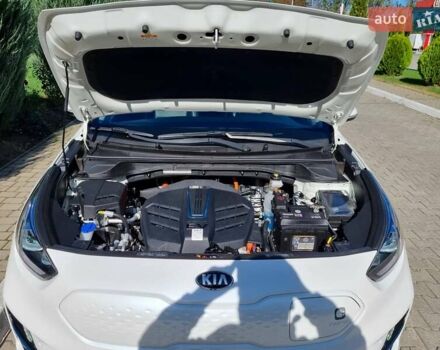 Белый Киа Niro, объемом двигателя 0 л и пробегом 65 тыс. км за 21750 $, фото 28 на Automoto.ua