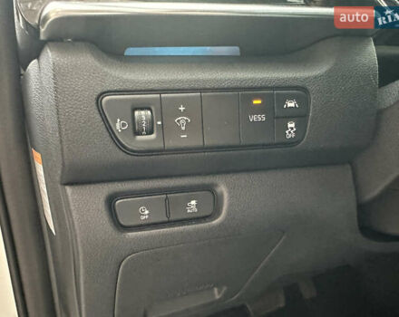 Белый Киа Niro, объемом двигателя 0 л и пробегом 122 тыс. км за 17999 $, фото 28 на Automoto.ua