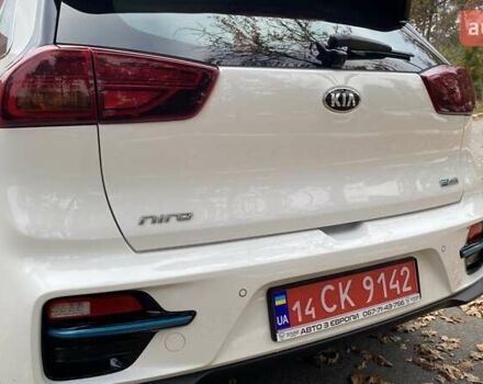 Белый Киа Niro, объемом двигателя 0 л и пробегом 63 тыс. км за 22500 $, фото 16 на Automoto.ua