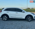 Белый Киа Niro, объемом двигателя 0 л и пробегом 105 тыс. км за 20802 $, фото 5 на Automoto.ua