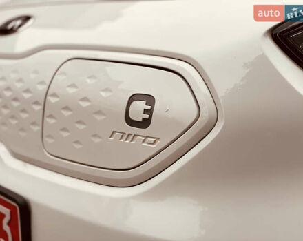Белый Киа Niro, объемом двигателя 0 л и пробегом 164 тыс. км за 17750 $, фото 11 на Automoto.ua