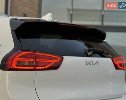 Белый Киа Niro, объемом двигателя 0 л и пробегом 113 тыс. км за 17800 $, фото 22 на Automoto.ua