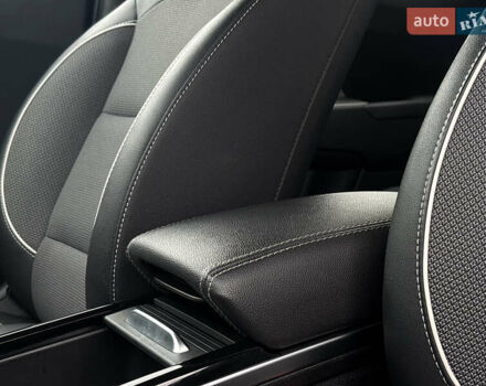 Белый Киа Niro, объемом двигателя 0 л и пробегом 98 тыс. км за 19550 $, фото 13 на Automoto.ua