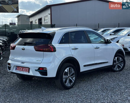 Белый Киа Niro, объемом двигателя 0 л и пробегом 53 тыс. км за 19999 $, фото 8 на Automoto.ua