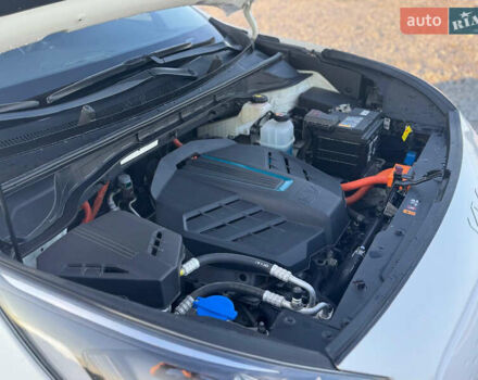 Белый Киа Niro, объемом двигателя 0 л и пробегом 112 тыс. км за 19800 $, фото 24 на Automoto.ua