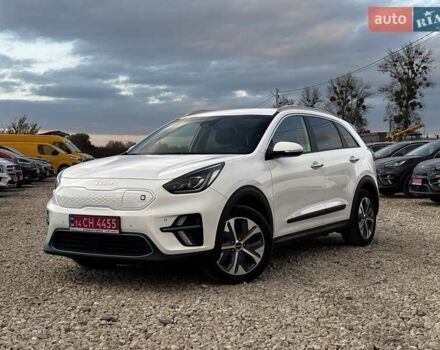 Белый Киа Niro, объемом двигателя 0 л и пробегом 72 тыс. км за 23600 $, фото 6 на Automoto.ua