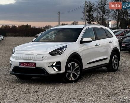 Белый Киа Niro, объемом двигателя 0 л и пробегом 72 тыс. км за 23600 $, фото 2 на Automoto.ua
