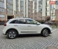 Белый Киа Niro, объемом двигателя 0 л и пробегом 130 тыс. км за 19300 $, фото 4 на Automoto.ua