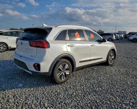 Белый Киа Niro, объемом двигателя 1.6 л и пробегом 65 тыс. км за 3500 $, фото 2 на Automoto.ua