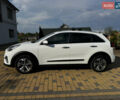 Белый Киа Niro, объемом двигателя 0 л и пробегом 157 тыс. км за 17500 $, фото 1 на Automoto.ua