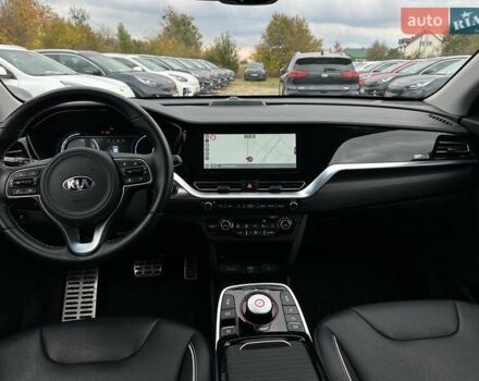 Білий Кіа Niro, об'ємом двигуна 0 л та пробігом 62 тис. км за 24500 $, фото 44 на Automoto.ua