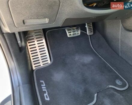 Белый Киа Niro, объемом двигателя 0 л и пробегом 65 тыс. км за 21750 $, фото 25 на Automoto.ua