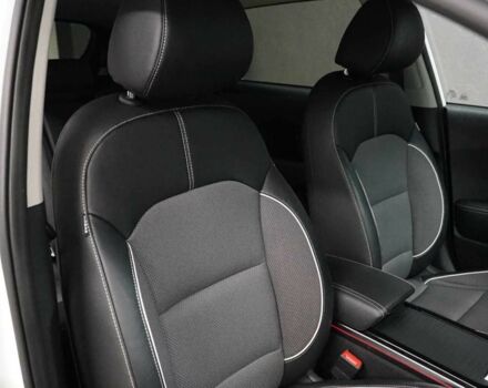 Белый Киа Niro, объемом двигателя 0 л и пробегом 53 тыс. км за 16100 $, фото 9 на Automoto.ua
