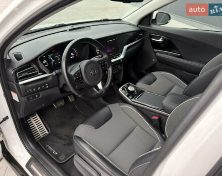 Белый Киа Niro, объемом двигателя 0 л и пробегом 39 тыс. км за 23400 $, фото 15 на Automoto.ua