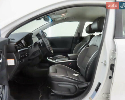 Белый Киа Niro, объемом двигателя 0 л и пробегом 150 тыс. км за 18299 $, фото 40 на Automoto.ua