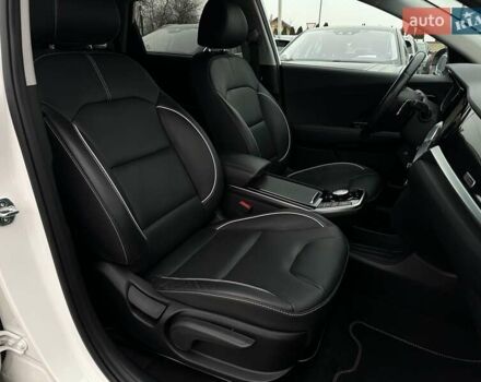 Белый Киа Niro, объемом двигателя 0 л и пробегом 38 тыс. км за 24700 $, фото 102 на Automoto.ua