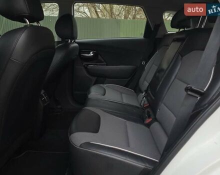 Белый Киа Niro, объемом двигателя 0 л и пробегом 149 тыс. км за 17499 $, фото 28 на Automoto.ua