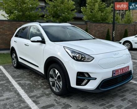 Білий Кіа Niro, об'ємом двигуна 0 л та пробігом 115 тис. км за 17700 $, фото 7 на Automoto.ua
