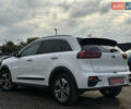 Білий Кіа Niro, об'ємом двигуна 0 л та пробігом 82 тис. км за 23266 $, фото 5 на Automoto.ua