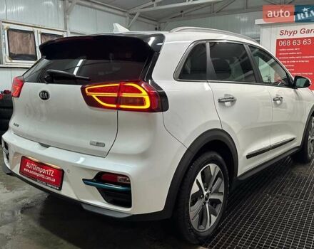 Білий Кіа Niro, об'ємом двигуна 0 л та пробігом 35 тис. км за 24400 $, фото 28 на Automoto.ua