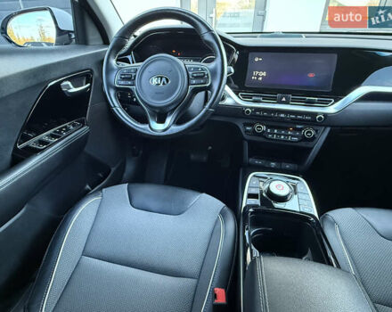 Белый Киа Niro, объемом двигателя 0 л и пробегом 80 тыс. км за 17800 $, фото 57 на Automoto.ua