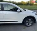 Білий Кіа Niro, об'ємом двигуна 0 л та пробігом 94 тис. км за 16550 $, фото 23 на Automoto.ua
