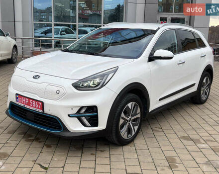Белый Киа Niro, объемом двигателя 0 л и пробегом 129 тыс. км за 19200 $, фото 2 на Automoto.ua