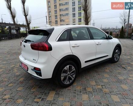 Белый Киа Niro, объемом двигателя 0 л и пробегом 34 тыс. км за 19999 $, фото 10 на Automoto.ua