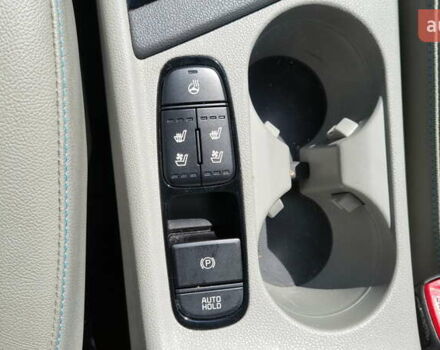 Білий Кіа Niro, об'ємом двигуна 1.6 л та пробігом 40 тис. км за 26000 $, фото 23 на Automoto.ua