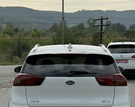 Белый Киа Niro, объемом двигателя 0 л и пробегом 63 тыс. км за 20500 $, фото 37 на Automoto.ua