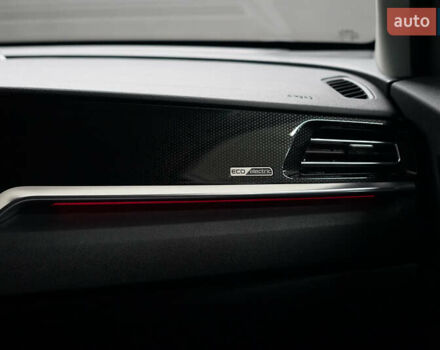 Киа Niro 2021 в Киеве на Automoto.ua Белый Киа Niro, объемом двигателя 0 л и пробегом 52 тыс. км за 18200 $, фото 25 на Automoto.ua