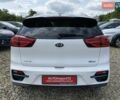 Білий Кіа Niro, об'ємом двигуна 0 л та пробігом 77 тис. км за 21900 $, фото 16 на Automoto.ua