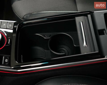 Киа Niro 2021 в Киеве на Automoto.ua Белый Киа Niro, объемом двигателя 0 л и пробегом 52 тыс. км за 18200 $, фото 16 на Automoto.ua