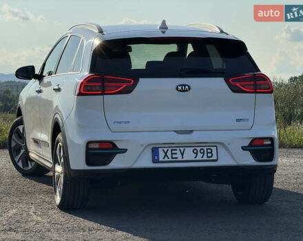 Білий Кіа Niro, об'ємом двигуна 0 л та пробігом 107 тис. км за 20900 $, фото 11 на Automoto.ua