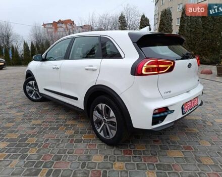 Белый Киа Niro, объемом двигателя 0 л и пробегом 34 тыс. км за 19999 $, фото 31 на Automoto.ua