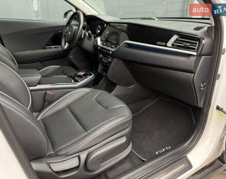 Белый Киа Niro, объемом двигателя 0 л и пробегом 51 тыс. км за 24200 $, фото 65 на Automoto.ua