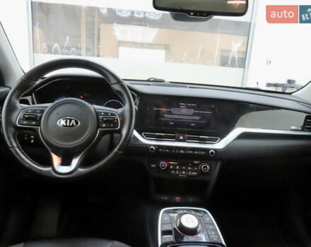 Белый Киа Niro, объемом двигателя 0 л и пробегом 150 тыс. км за 18299 $, фото 38 на Automoto.ua