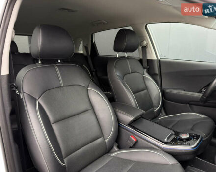 Белый Киа Niro, объемом двигателя 0 л и пробегом 51 тыс. км за 24200 $, фото 63 на Automoto.ua