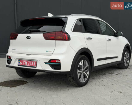 Белый Киа Niro, объемом двигателя 0 л и пробегом 39 тыс. км за 23400 $, фото 76 на Automoto.ua