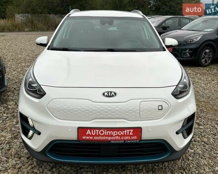 Белый Киа Niro, объемом двигателя 0 л и пробегом 56 тыс. км за 23400 $, фото 23 на Automoto.ua