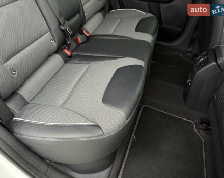 Белый Киа Niro, объемом двигателя 0 л и пробегом 39 тыс. км за 23400 $, фото 63 на Automoto.ua